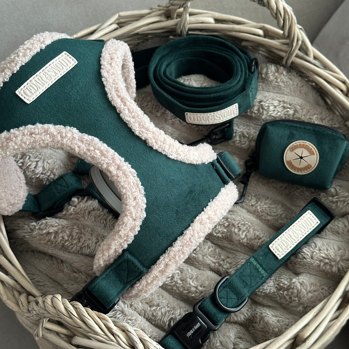 Cabin Evergreen - Harness, Collar, Lead & Poop Bag Holder Bundle