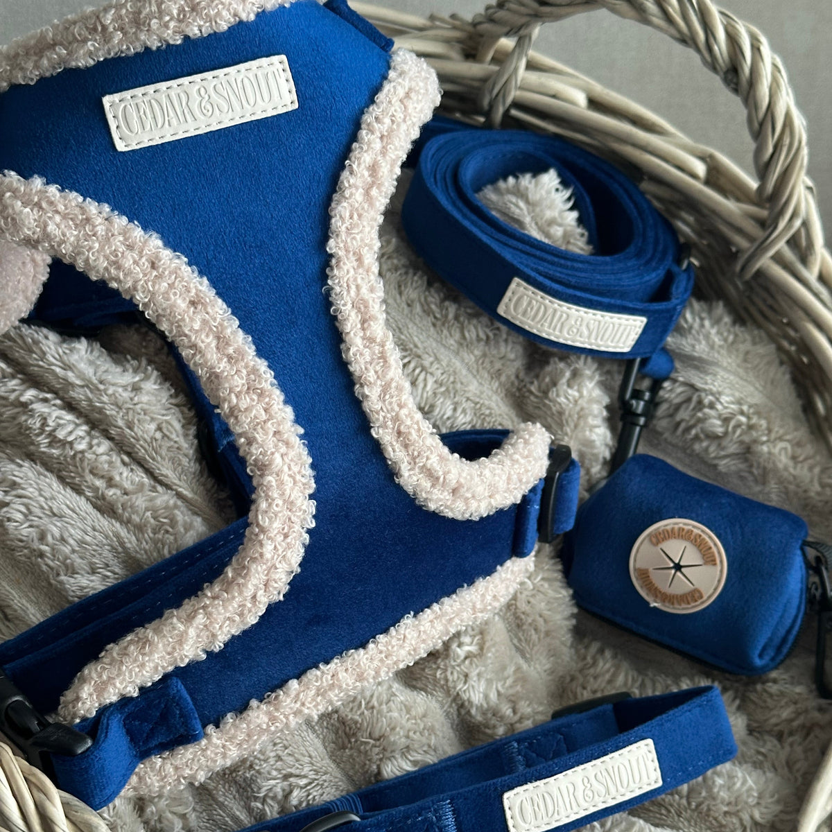 Cabin Loch - Harness, Collar, Lead & Poop Bag Holder Bundle
