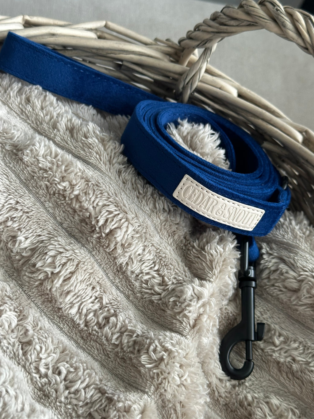 Cabin dog lead - Loch
