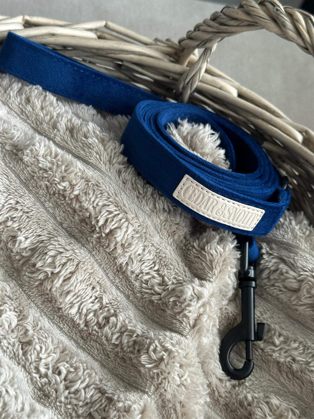 Cabin dog lead - Loch